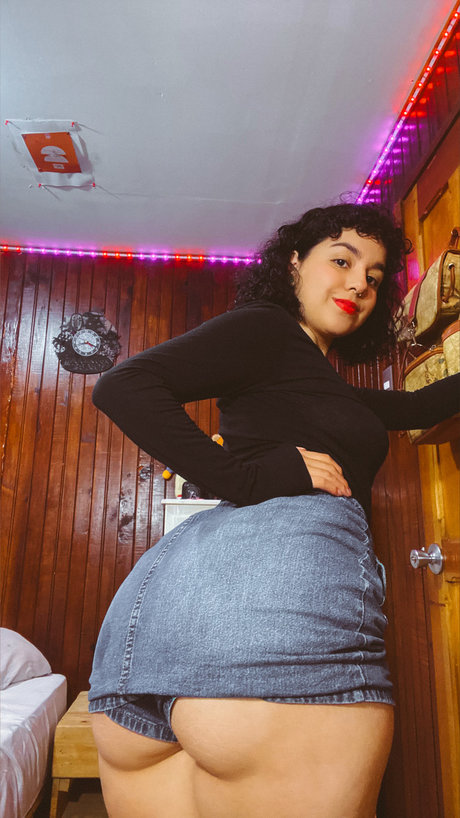 Fio_ pornstar erotic image