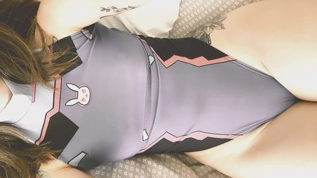 Frostybun star hot photo