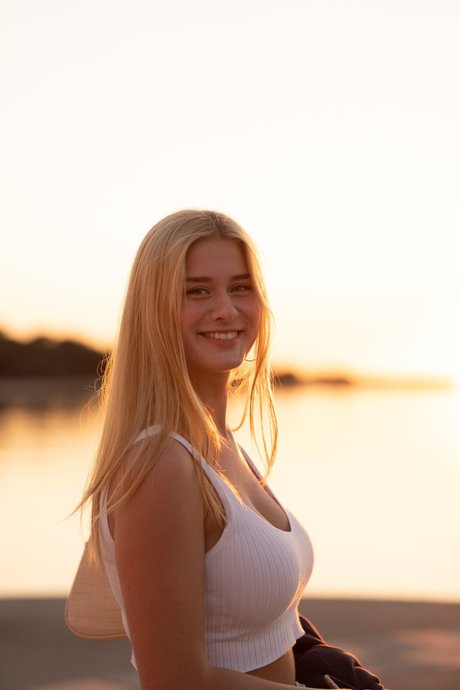 Sarah Adams naked pornstar img