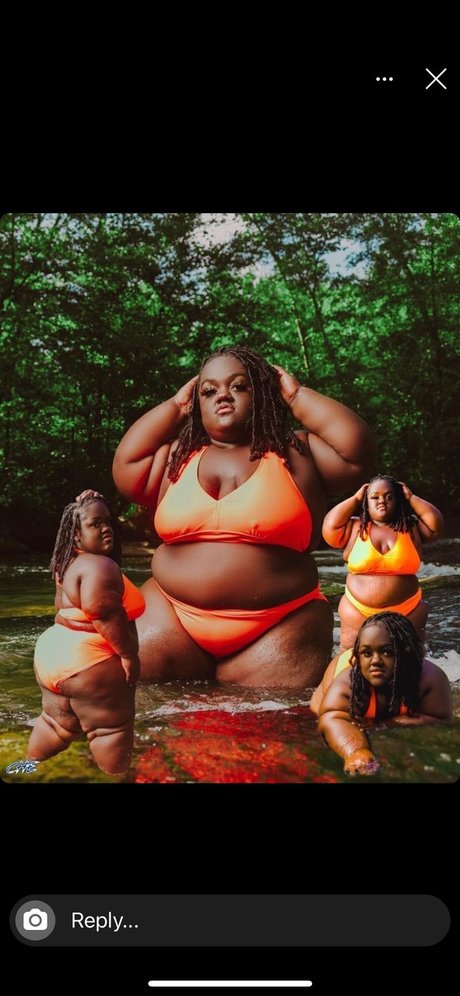 Fun Sized Henny_ model adult pics