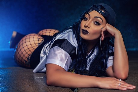 Kate Curvy For Days porn actress photo