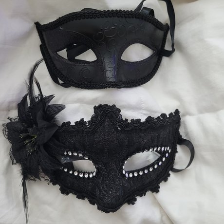 Couplejus star naked pic