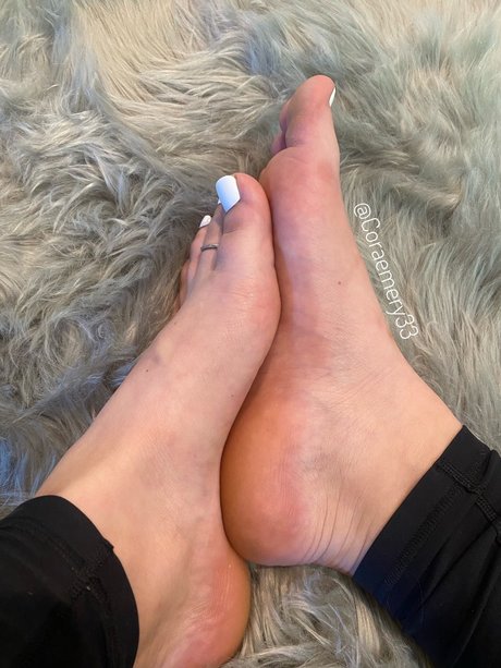 Cora Emery sexy star pictures