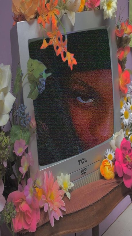 Big Nayda_ model top img