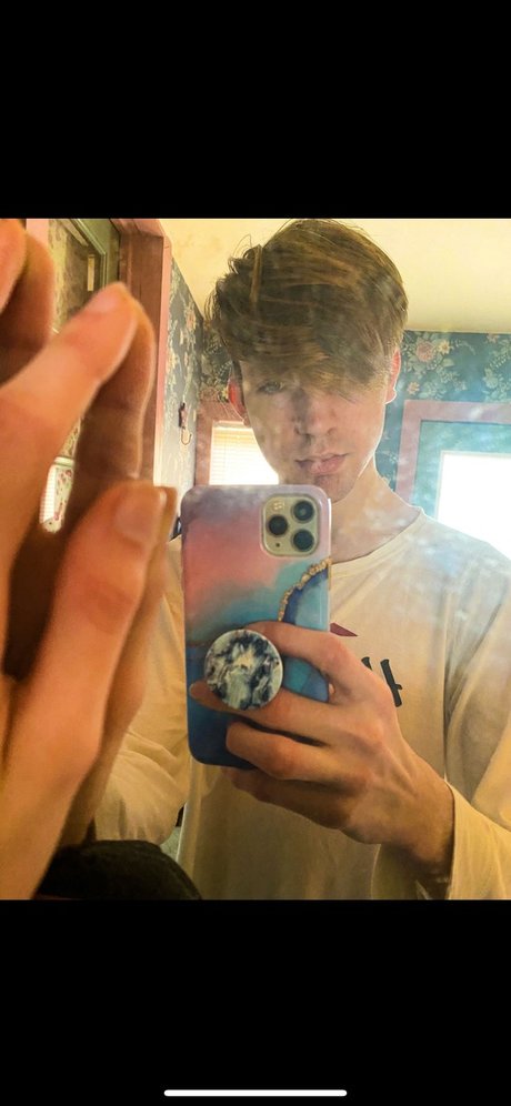 NaughtyJohny naked pornstar image