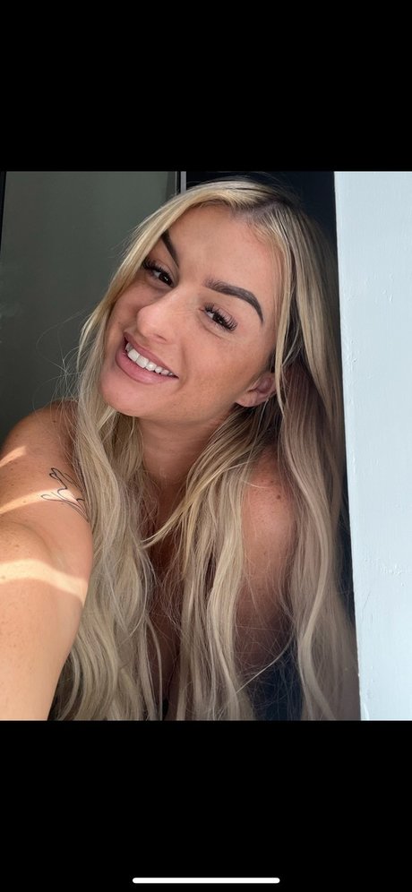 Ava Jade_ model naked images