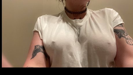 Naughty Nickie_ top actress img