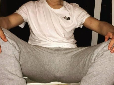 Naughty lewis star hot images