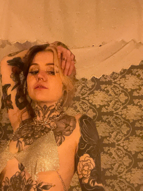 embla pornstar sexy picture