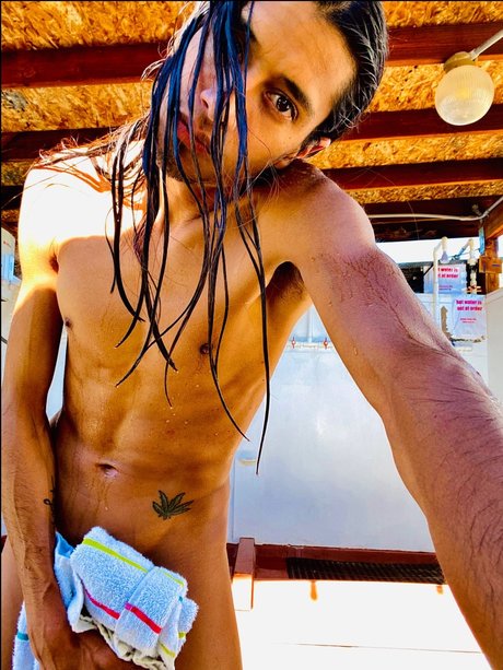 Nature Freak model nudes image