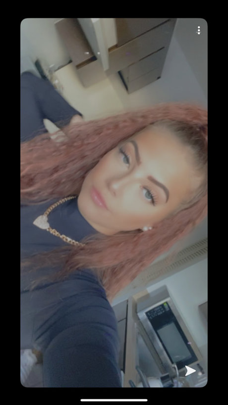 Angel J sex model img