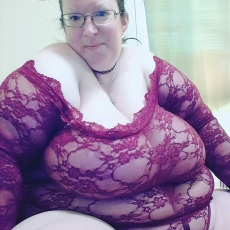 Devon Beith hd actress photo