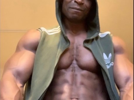 Black Bull London model pictures