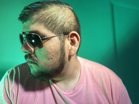 Btoon model best pics