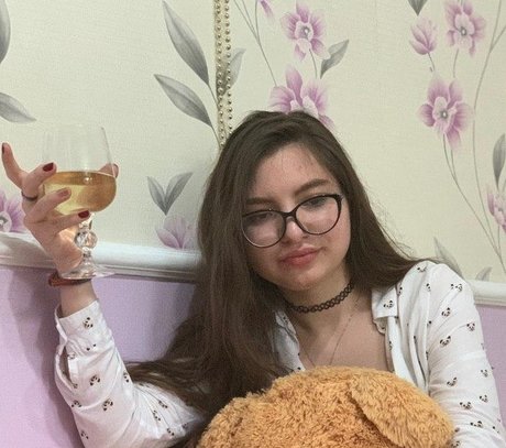 AngelMaze naked pornstar pic