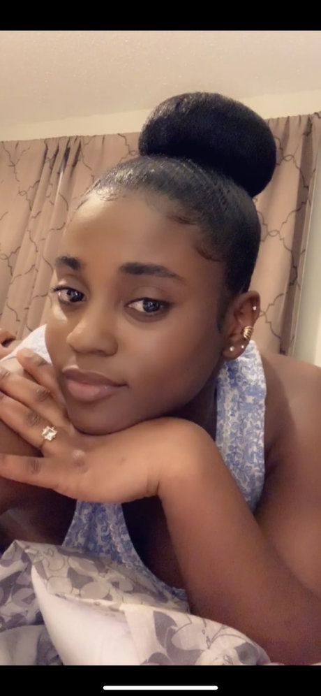 Chocolate Strawberry_ adult star image