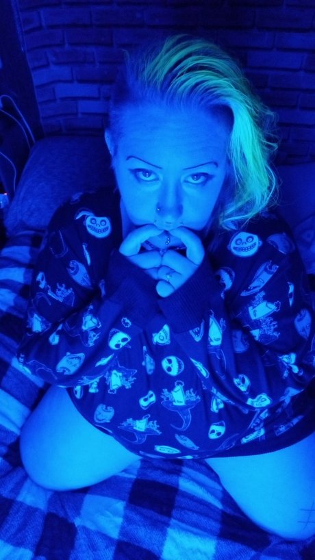 Neon Princess VIP star nude pic