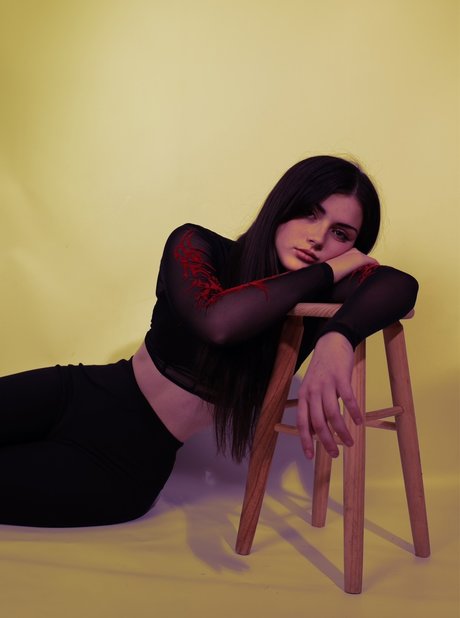 Nenda adult star image