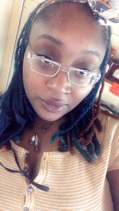 Lynell Johnson erotic pornstar photo