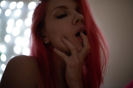 Nelke Sun nude actress photo