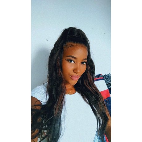 Yelitza Ramirez nice star pic