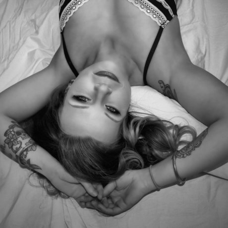 Jaime G nude model pictures