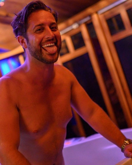 Jacob Shimon sex star photos