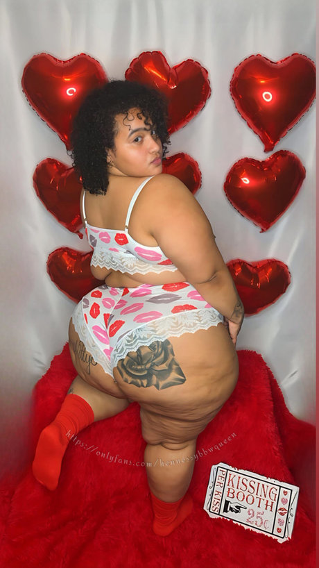 HennessyBbwQueen top actress images