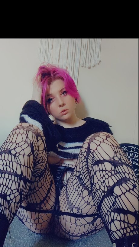 Thorne Wilde sexy star gallery