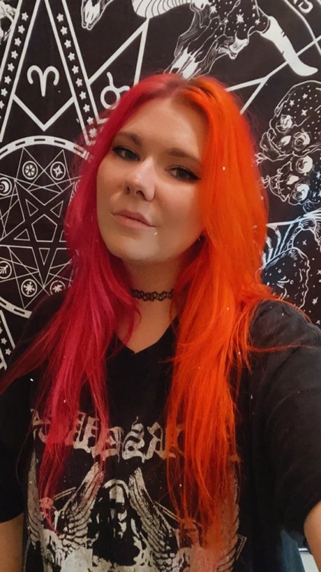 Eleanor Schattenk nig art model photos