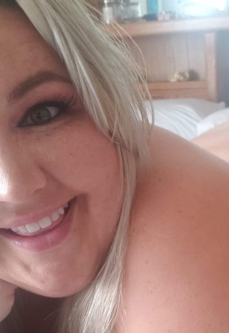 Nicole Gallo model nice image