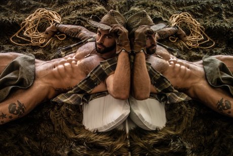 Nick Bayne nudes actress image