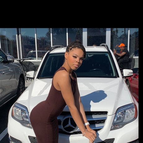 Nia Dior erotic pornstar picture