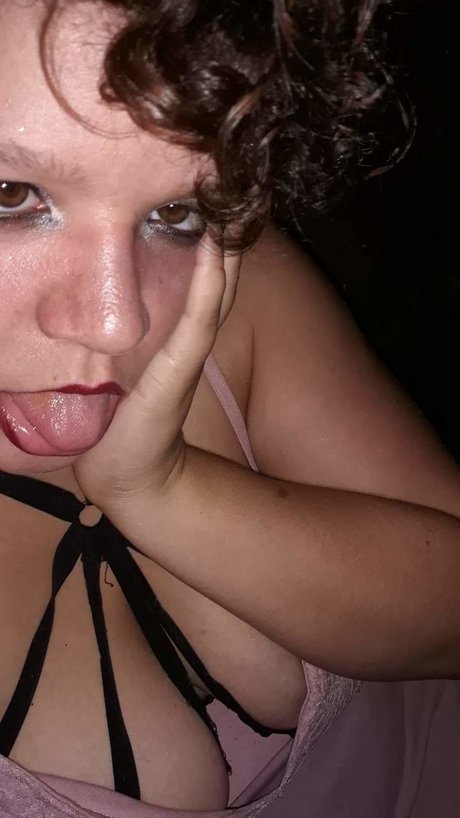 Neveenya beautiful pornstar photos