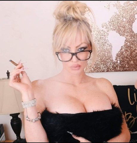 Angie AR15 model porn gallery