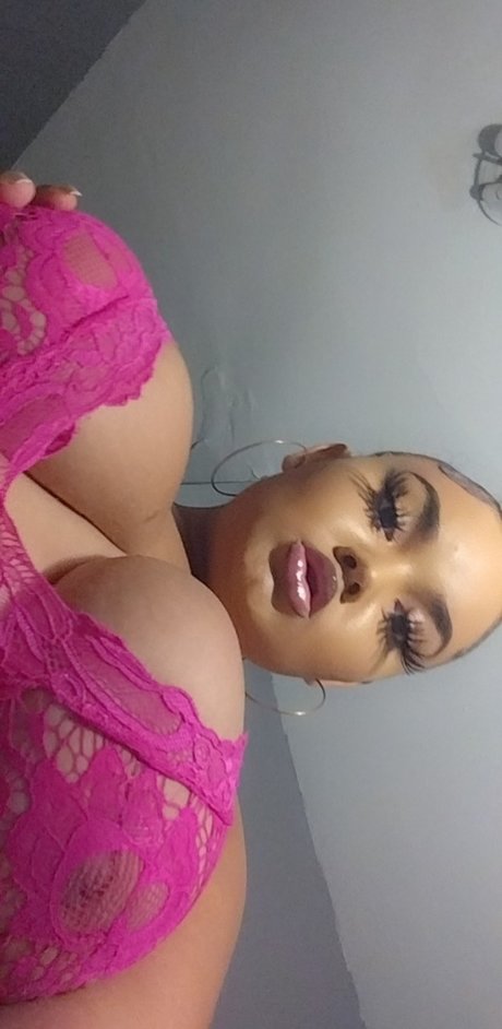 Henny 304 pornstar hd image