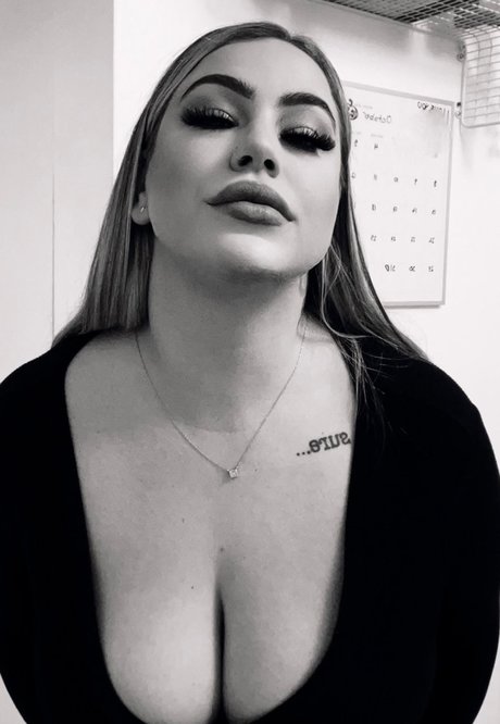 Ava Rose star top photo