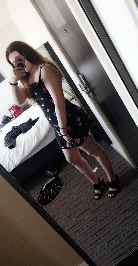 Autumnwillows model adult pictures