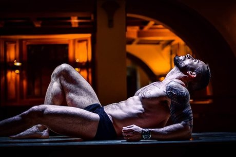 CUBAN DY exclusive model image