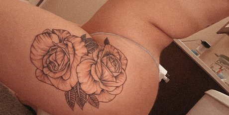 nikki j_ star naked photo