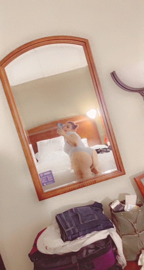 Nikki Kinney model free photo