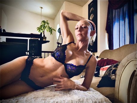 _PETITE HIP HOP VIXEN_ xxx pornstar photos