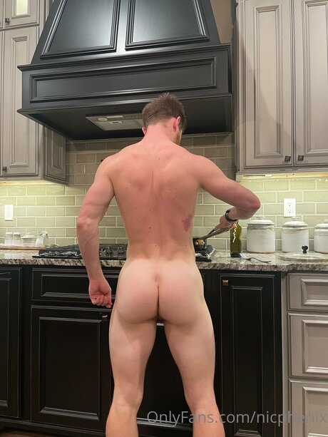 Nic Phenix model free photo