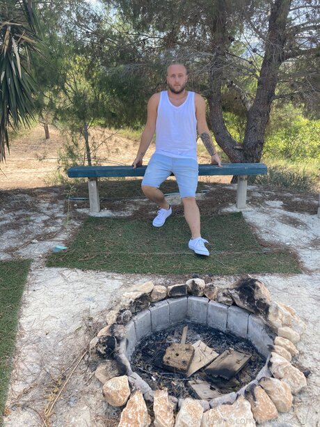 Nicos lowe hot star image