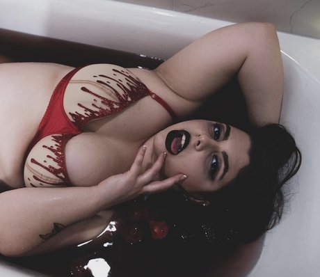 Nicollete Nightmare xxx actress photo