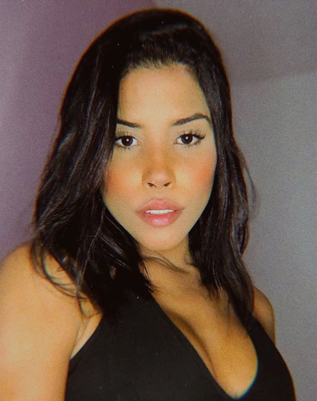 Nicolle Angel hot pornstar galleries