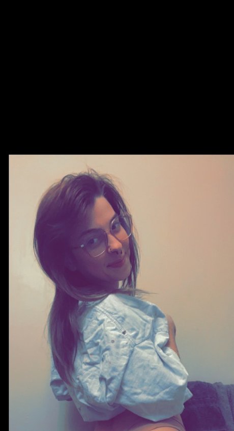 Baby Becca Mackkk naked star image