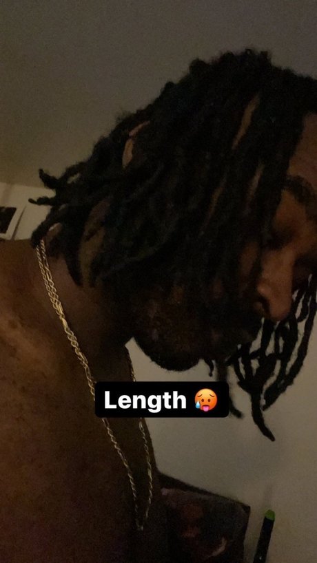 King Kakarot_ model pornographic images