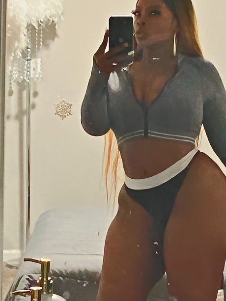 Natasha La rae hot model gallery