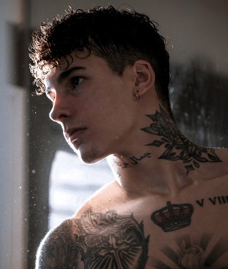 Diego Pais FREE star galleries